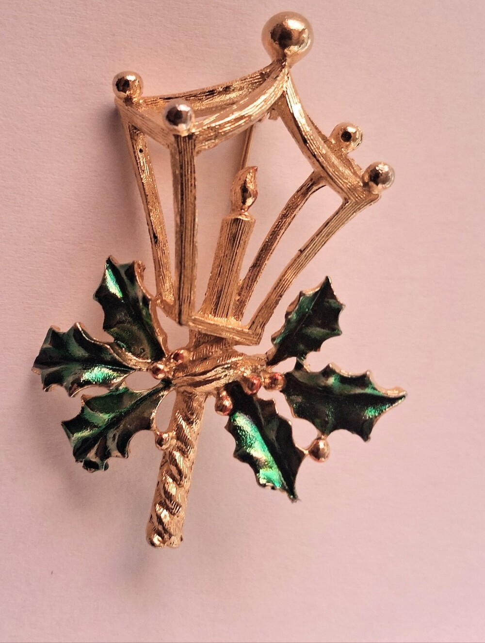Vintage Signed COREL Christmas Lantern Brooch Pin Gold Tone Green Enamel Holly